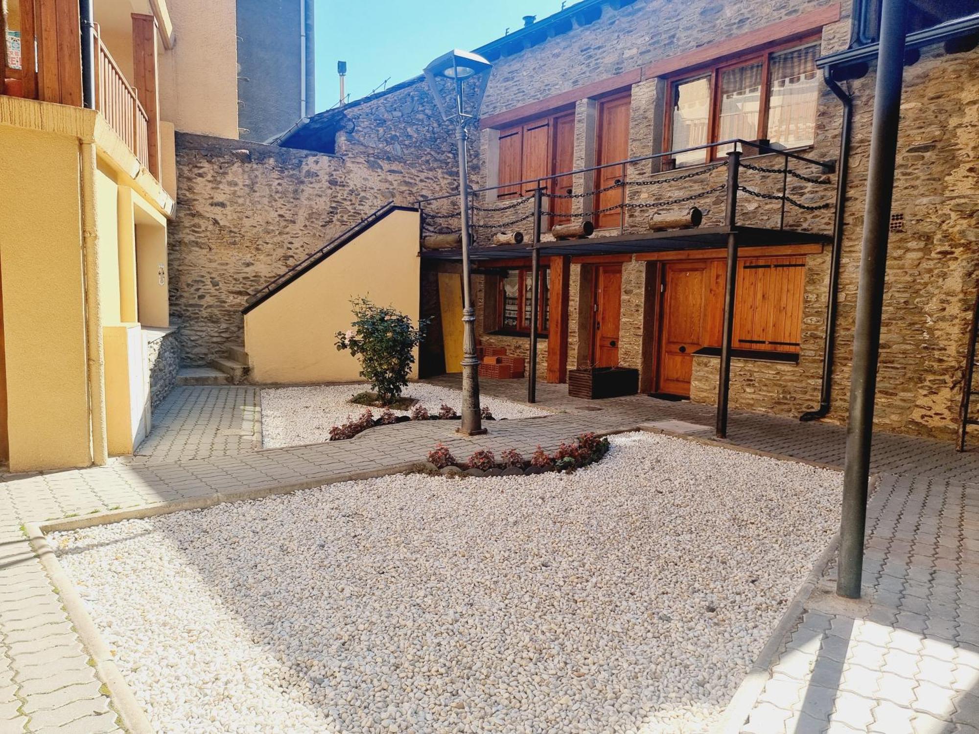 Apto Rustico En Osseja Διαμέρισμα Εξωτερικό φωτογραφία